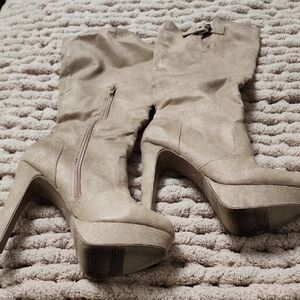 JustFab Beige Heeled Boots